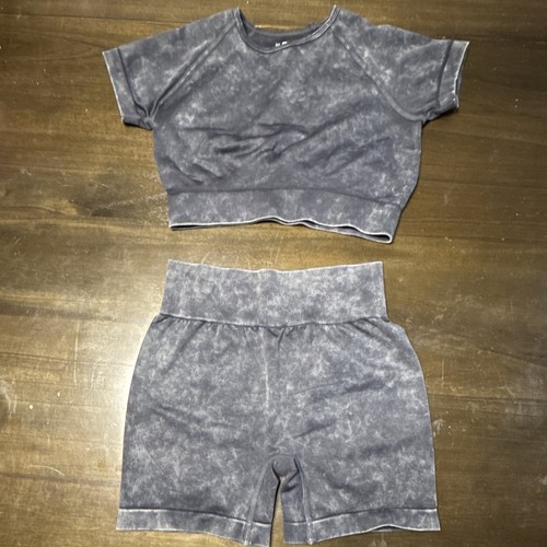 Women gray acid - wash, 2-piece